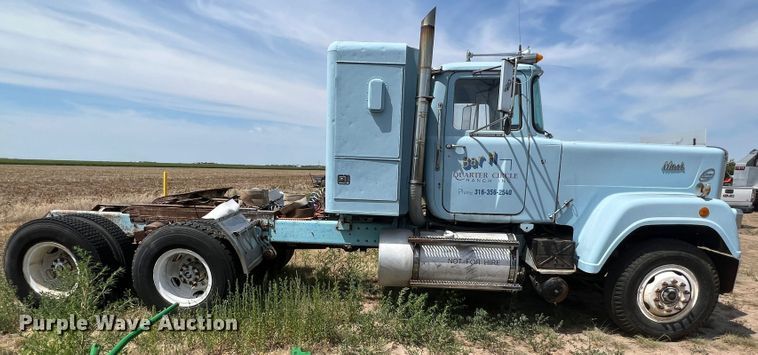 image for item DK7117 1979 Mack RWS754LST  semi truck