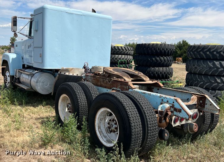 image for item DK7117 1979 Mack RWS754LST  semi truck