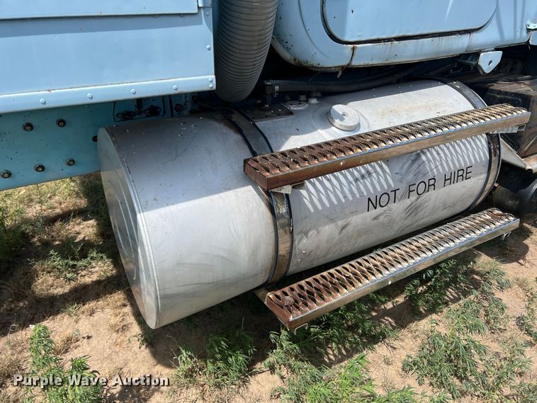 image for item DK7117 1979 Mack RWS754LST  semi truck