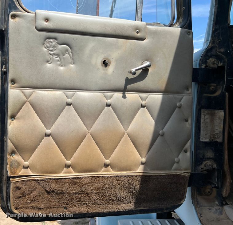 image for item DK7117 1979 Mack RWS754LST  semi truck