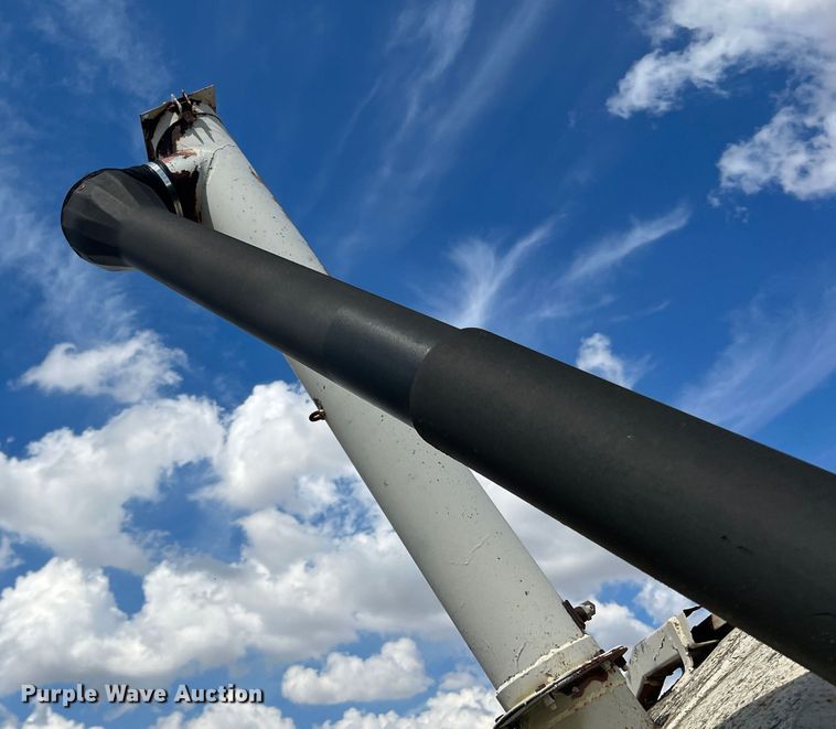 image for item DK7119 Friesen  seed tender