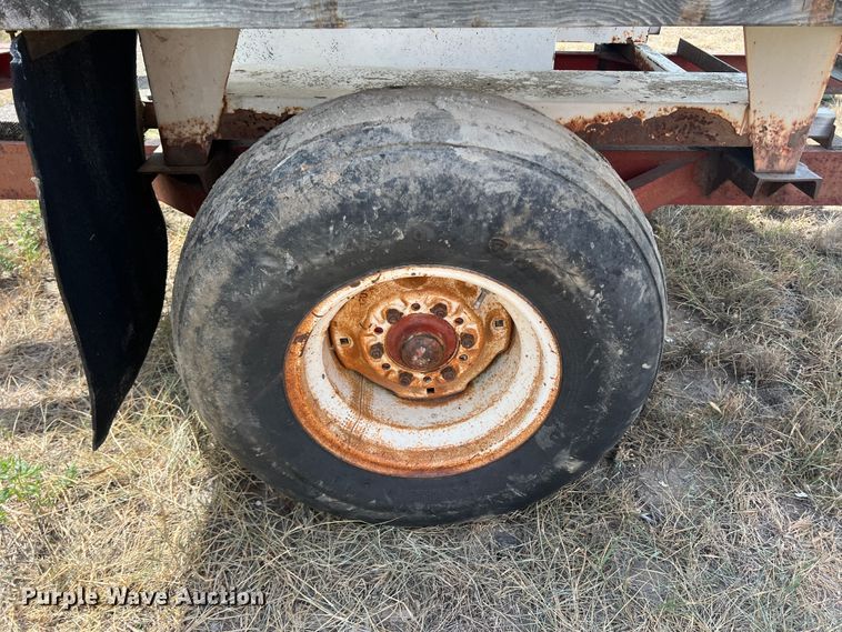 image for item DK7119 Friesen  seed tender