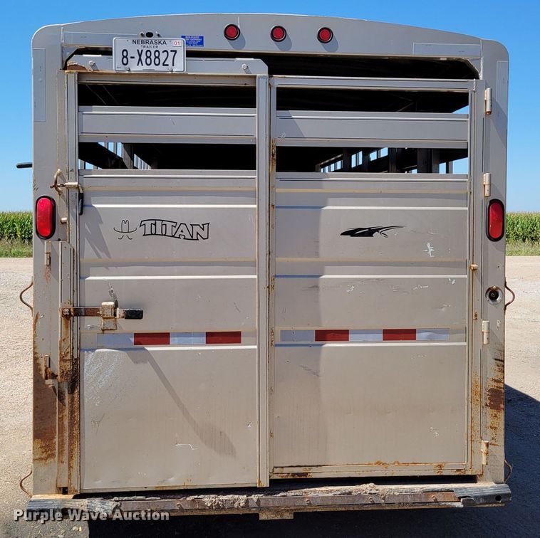 image for item DM8016 2006 Titan 1R5534  livestock trailer