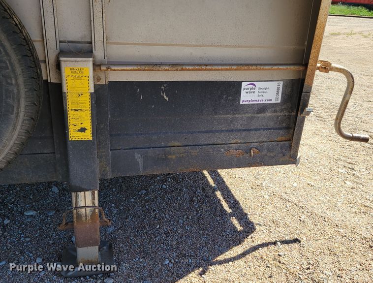 image for item DM8016 2006 Titan 1R5534  livestock trailer