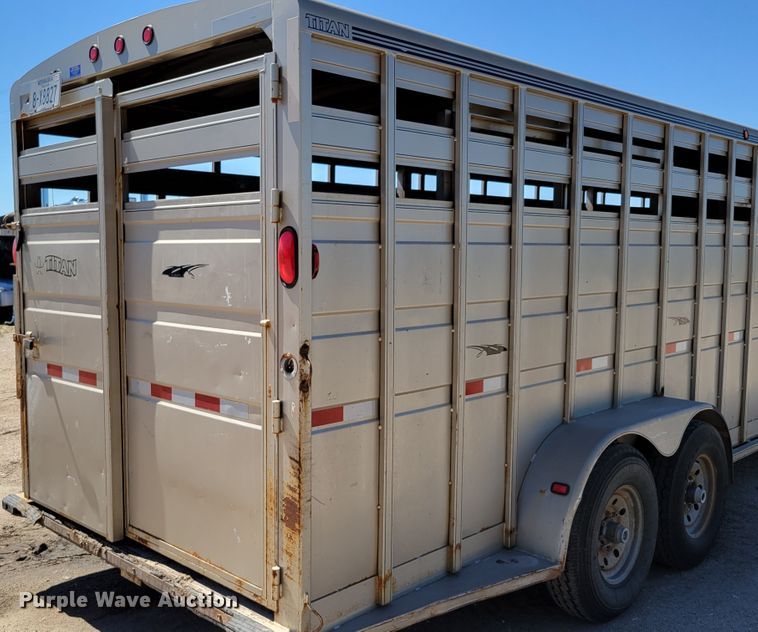 image for item DM8016 2006 Titan 1R5534  livestock trailer