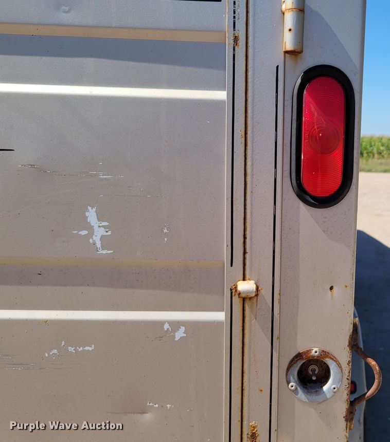 image for item DM8016 2006 Titan 1R5534  livestock trailer