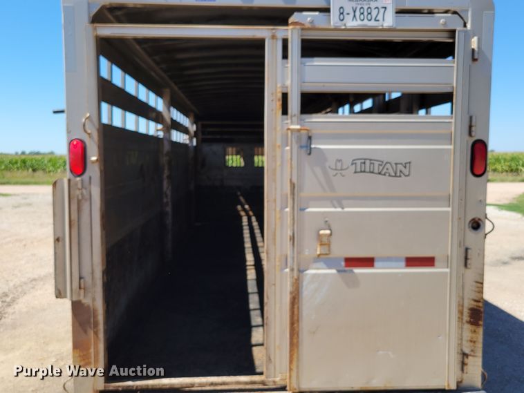 image for item DM8016 2006 Titan 1R5534  livestock trailer
