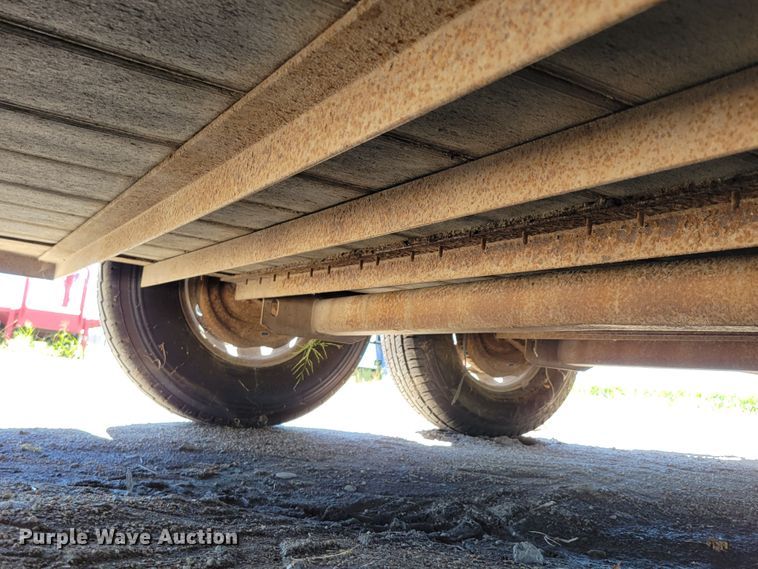 image for item DM8016 2006 Titan 1R5534  livestock trailer