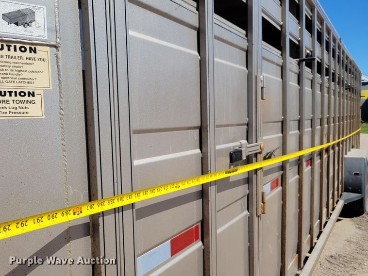 image for item DM8016 2006 Titan 1R5534  livestock trailer