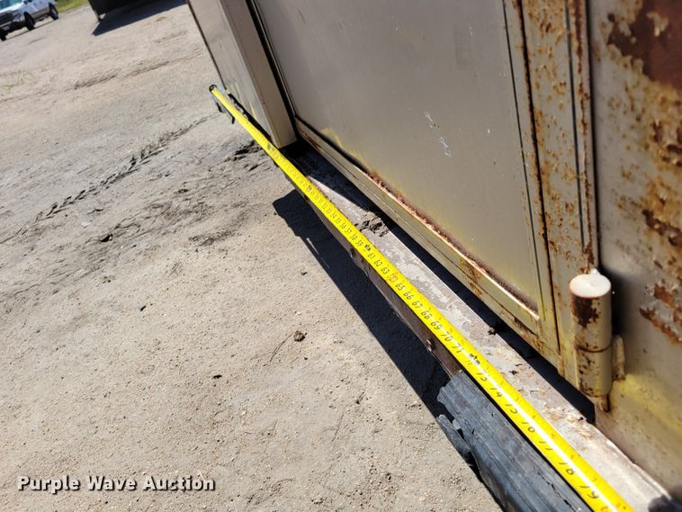 image for item DM8016 2006 Titan 1R5534  livestock trailer