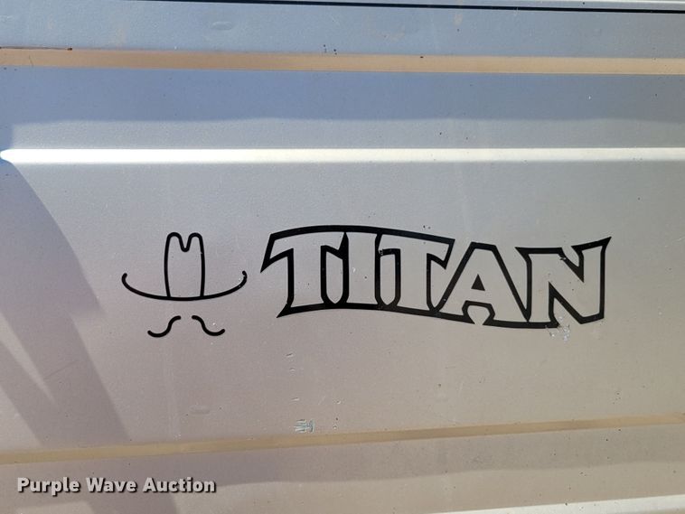 image for item DM8016 2006 Titan 1R5534  livestock trailer