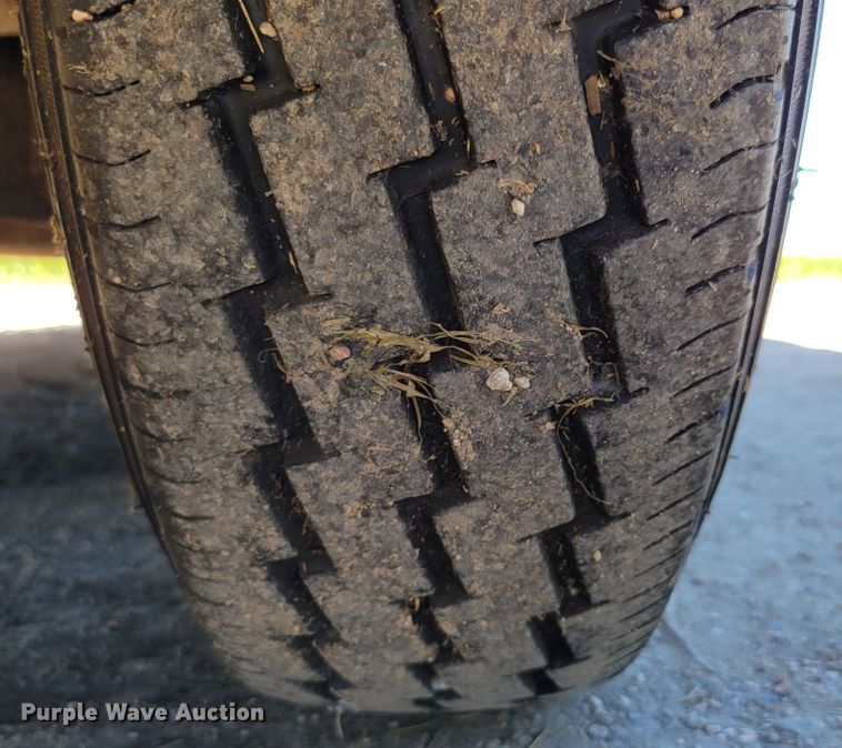 image for item DM8016 2006 Titan 1R5534  livestock trailer