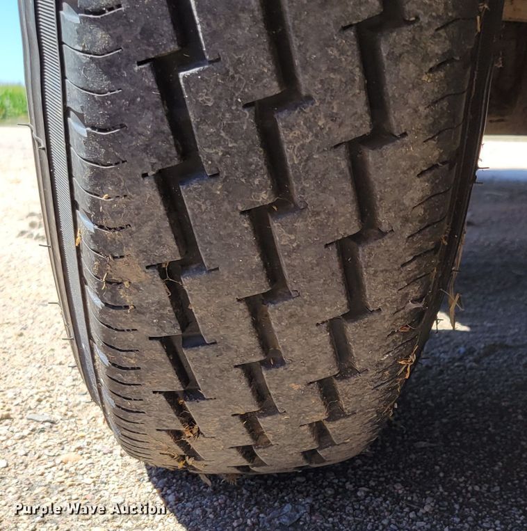 image for item DM8016 2006 Titan 1R5534  livestock trailer