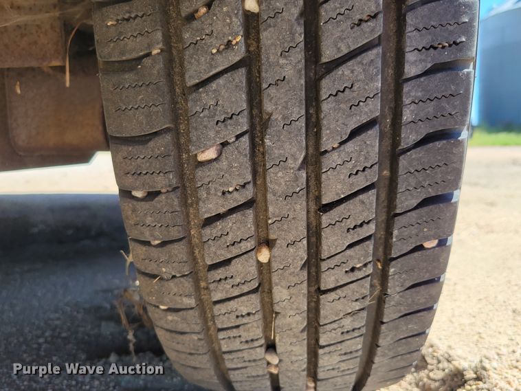 image for item DM8016 2006 Titan 1R5534  livestock trailer