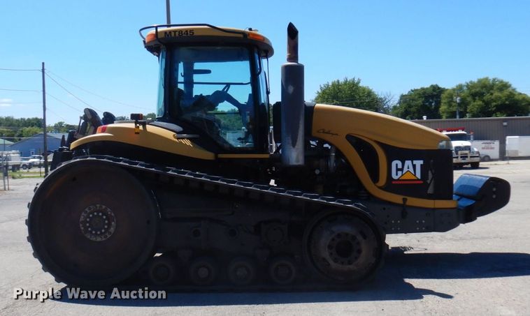 image for item DQ9213 2005 Caterpillar Challenger MT845  tractor