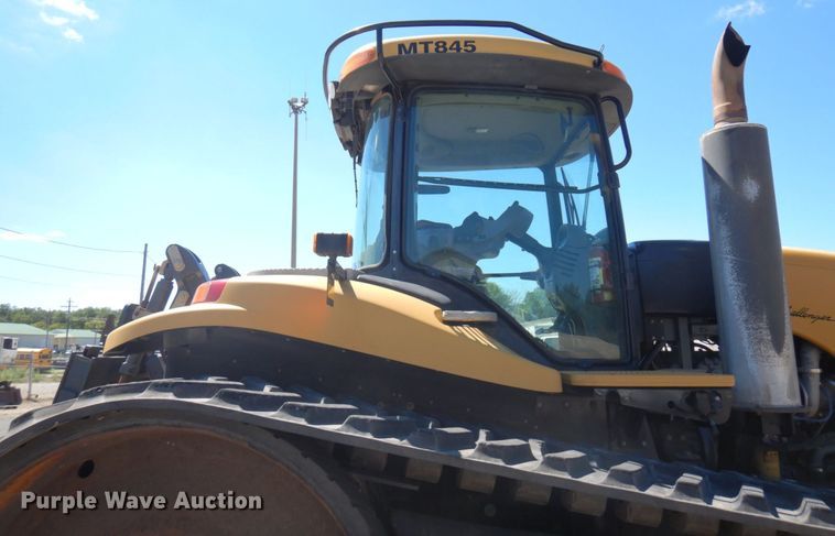 image for item DQ9213 2005 Caterpillar Challenger MT845  tractor