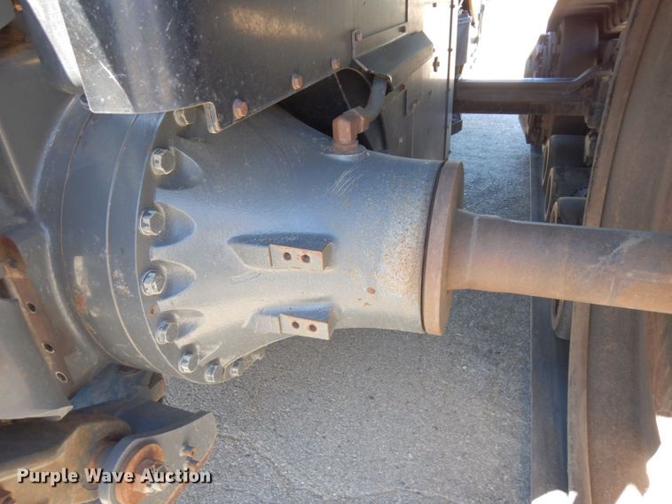 image for item DQ9213 2005 Caterpillar Challenger MT845  tractor