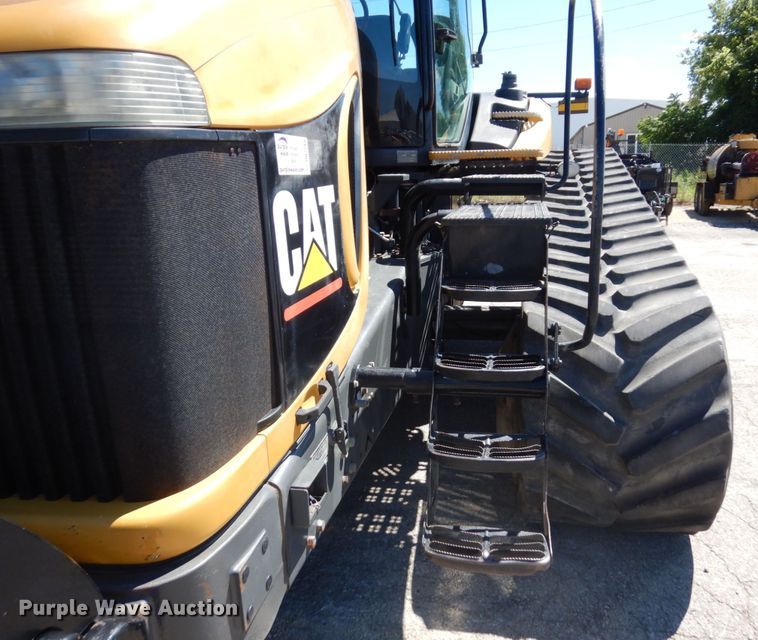 image for item DQ9213 2005 Caterpillar Challenger MT845  tractor