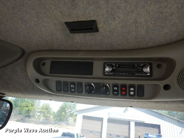 image for item DQ9213 2005 Caterpillar Challenger MT845  tractor