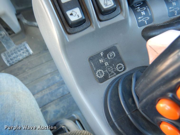 image for item DQ9213 2005 Caterpillar Challenger MT845  tractor