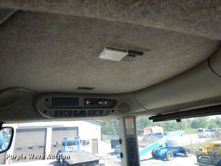 image for item DQ9213 2005 Caterpillar Challenger MT845  tractor