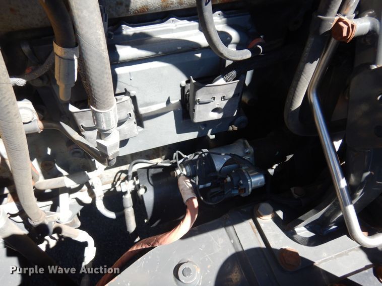 image for item DQ9213 2005 Caterpillar Challenger MT845  tractor