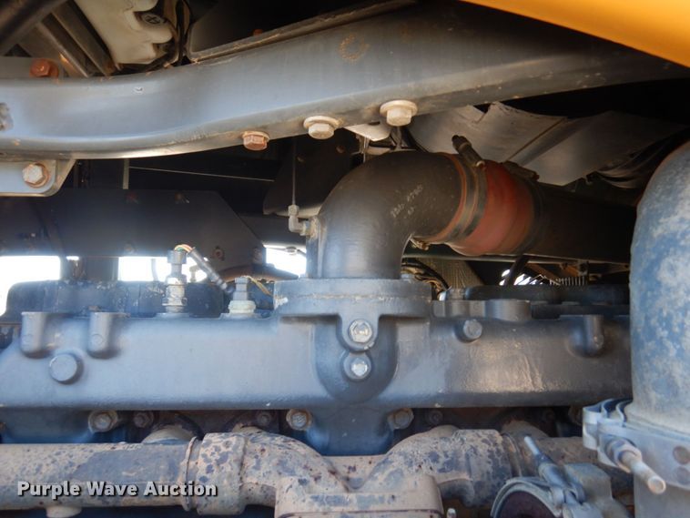 image for item DQ9213 2005 Caterpillar Challenger MT845  tractor