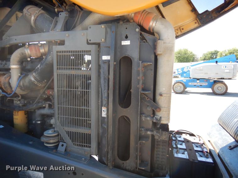 image for item DQ9213 2005 Caterpillar Challenger MT845  tractor