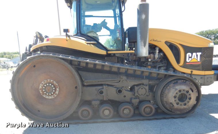 image for item DQ9213 2005 Caterpillar Challenger MT845  tractor