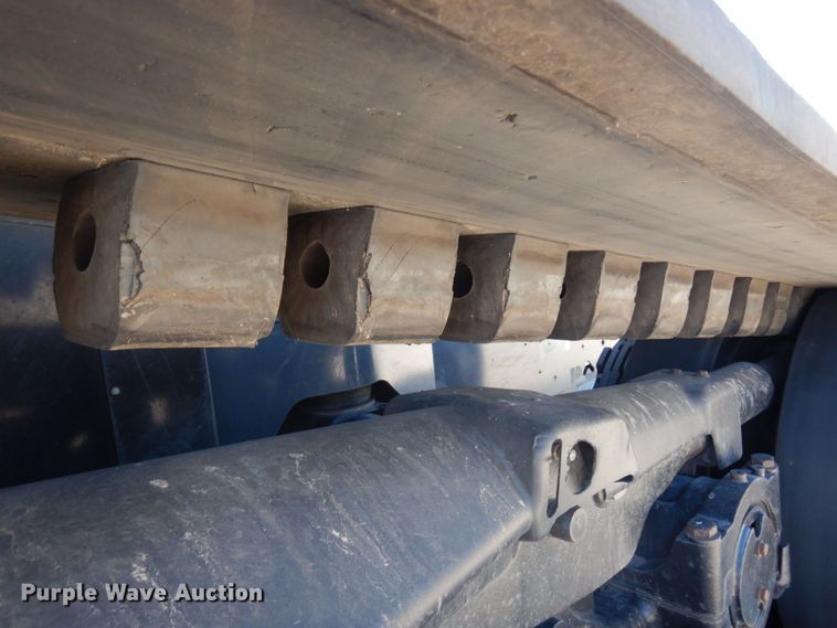 image for item DQ9213 2005 Caterpillar Challenger MT845  tractor