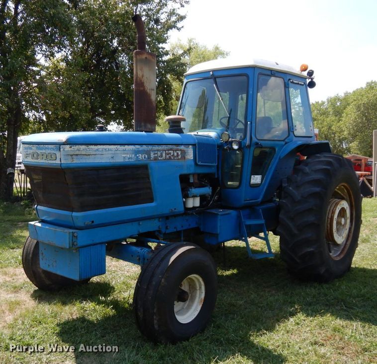 image for item DS1360 Ford TW30  tractor