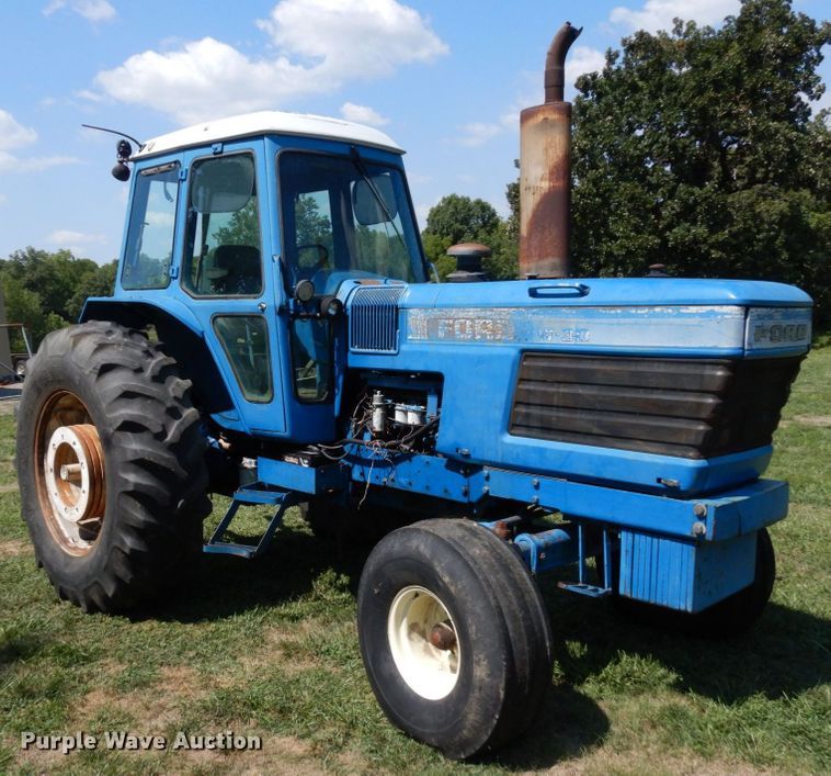 image for item DS1360 Ford TW30  tractor