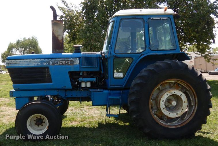 image for item DS1360 Ford TW30  tractor