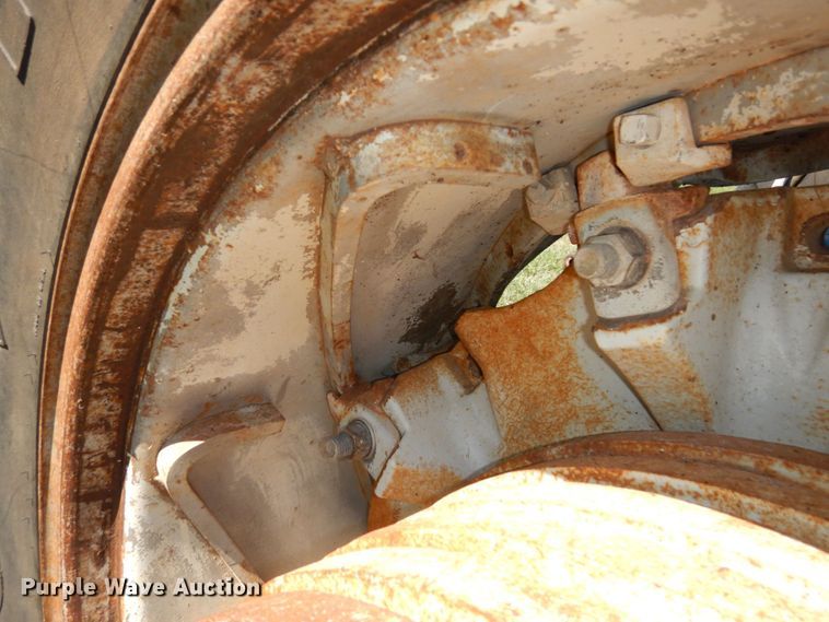 image for item DS1360 Ford TW30  tractor