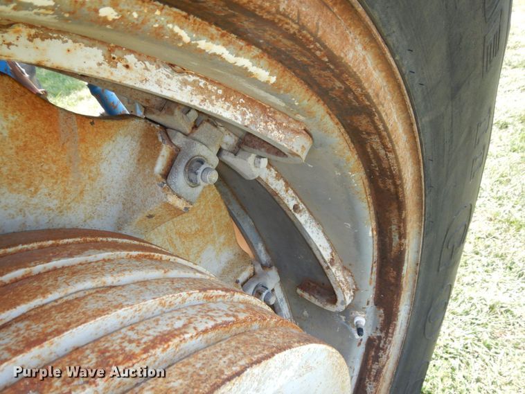 image for item DS1360 Ford TW30  tractor