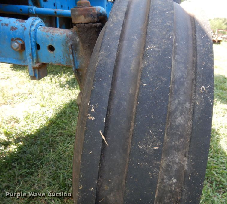 image for item DS1360 Ford TW30  tractor