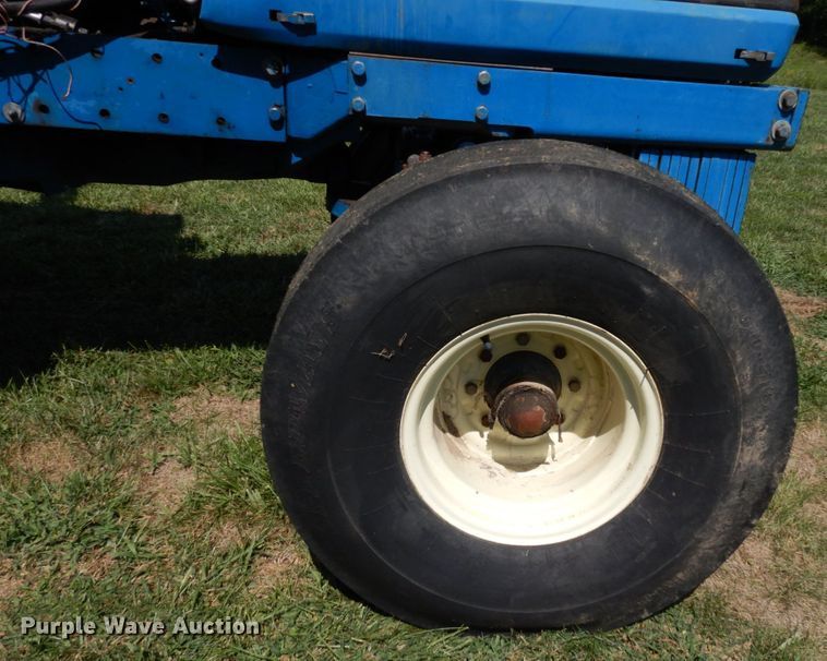 image for item DS1360 Ford TW30  tractor