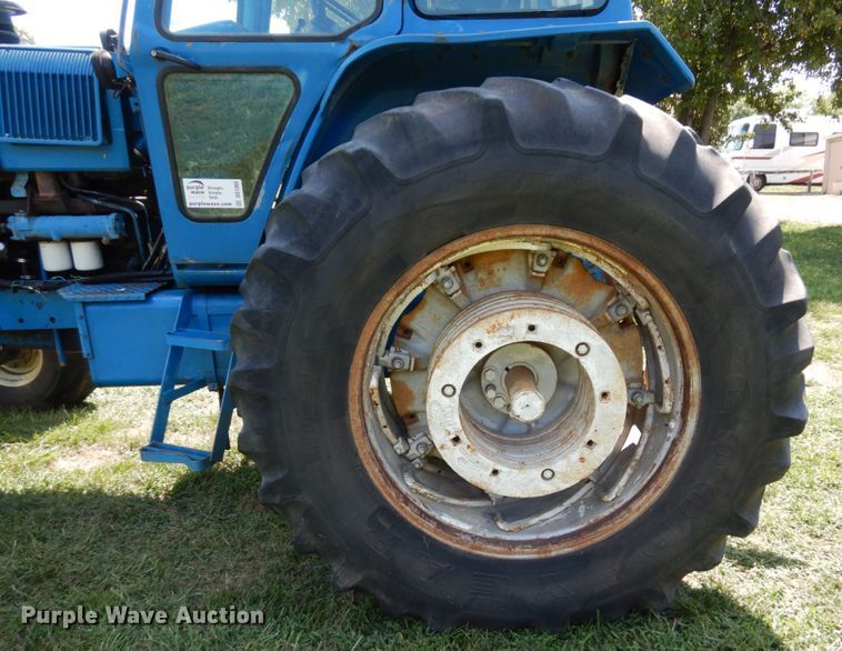 image for item DS1360 Ford TW30  tractor