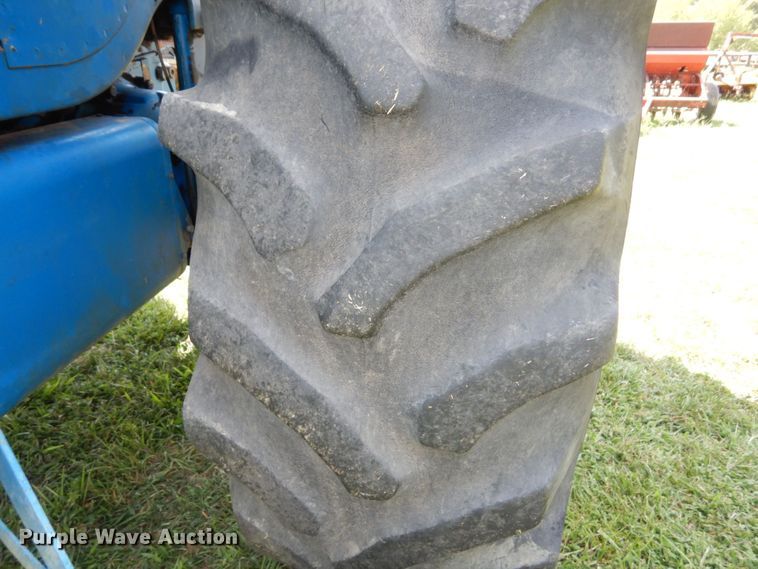image for item DS1360 Ford TW30  tractor