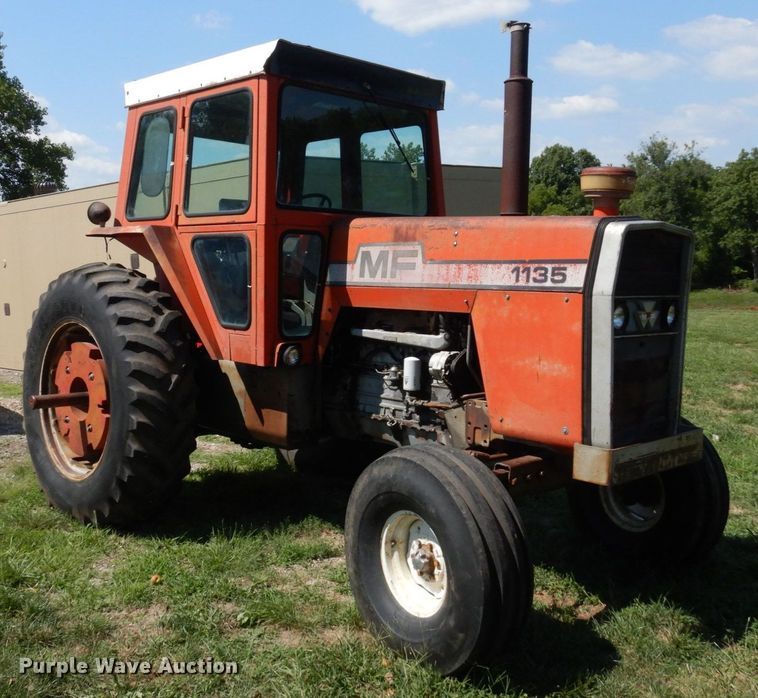 image for item DS1361 1974 Massey Ferguson 1135  tractor