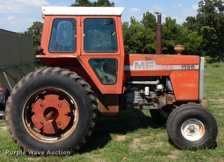 image for item DS1361 1974 Massey Ferguson 1135  tractor