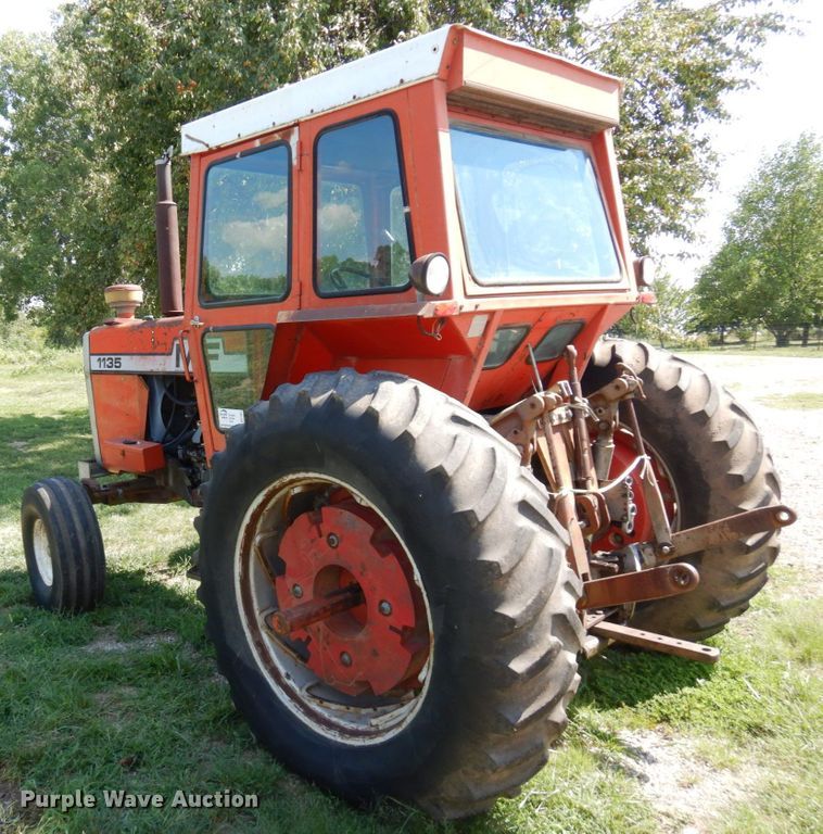 image for item DS1361 1974 Massey Ferguson 1135  tractor