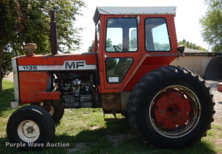 image for item DS1361 1974 Massey Ferguson 1135  tractor