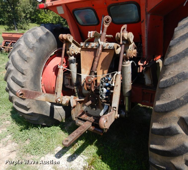 image for item DS1361 1974 Massey Ferguson 1135  tractor