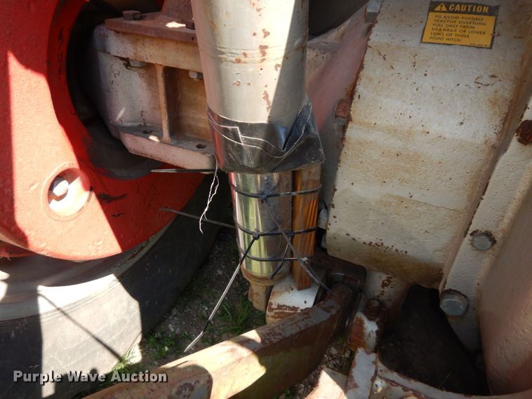 image for item DS1361 1974 Massey Ferguson 1135  tractor