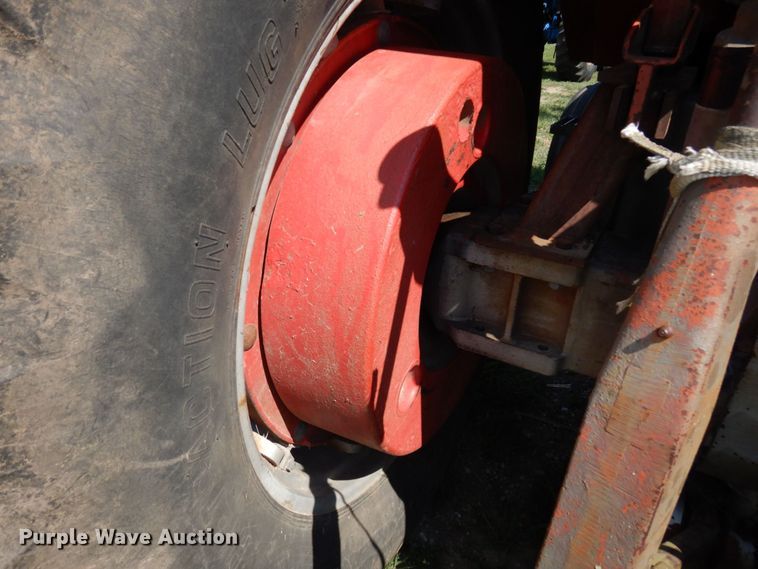 image for item DS1361 1974 Massey Ferguson 1135  tractor