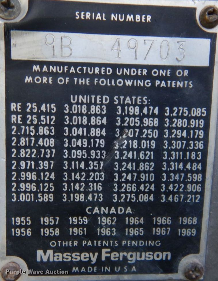 image for item DS1361 1974 Massey Ferguson 1135  tractor