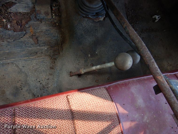 image for item DS1366 1973 Dodge D600  grain truck