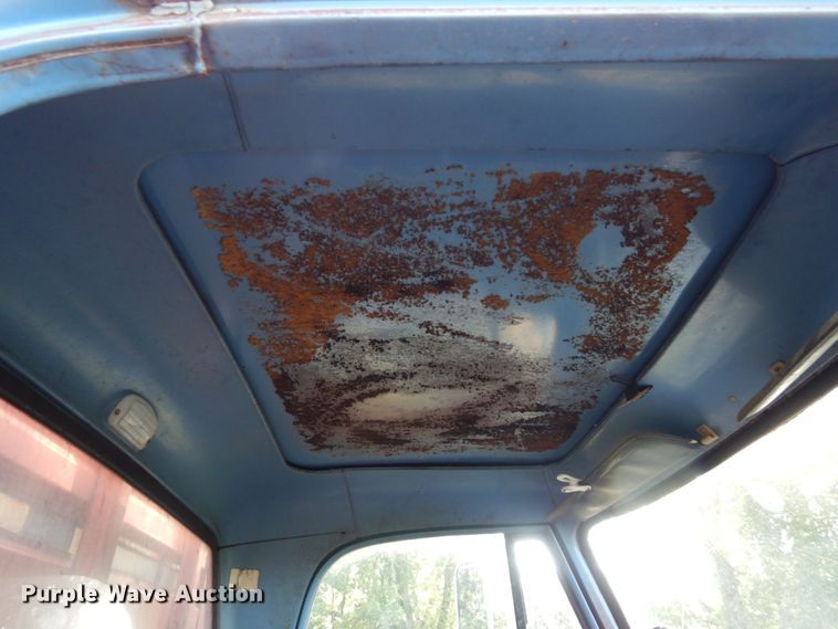 image for item DS1366 1973 Dodge D600  grain truck
