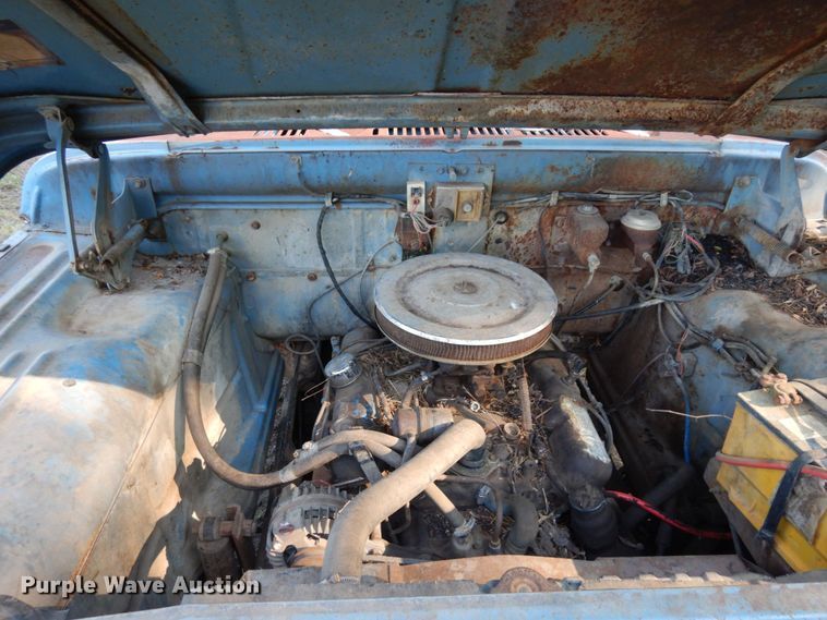 image for item DS1366 1973 Dodge D600  grain truck